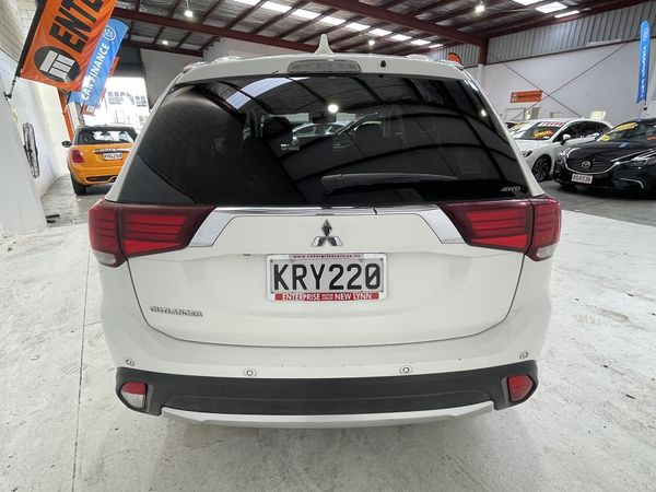 2017 Mitsubishi Outlander Enterprise New Lynn image 250107