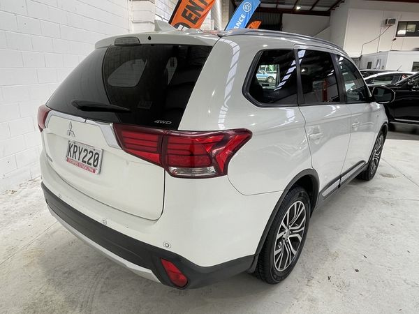 2017 Mitsubishi Outlander Enterprise New Lynn image 250108