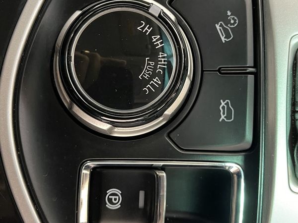 2016 Mitsubishi Pajero Sport Enterprise New Lynn image 253082