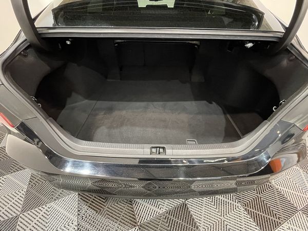 2017 Toyota Camry Enterprise New Lynn image 259156
