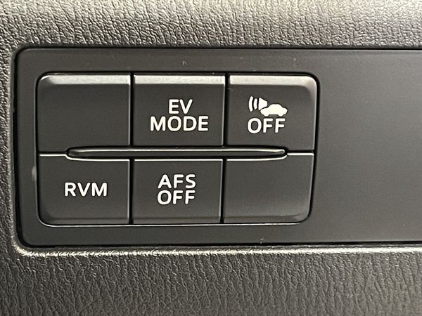 2013 Mazda Axela Enterprise New Lynn image 260125
