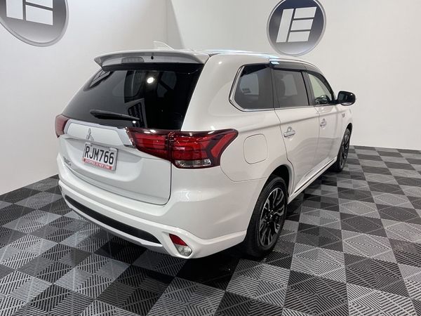 2015 Mitsubishi Outlander Enterprise New Lynn image 265574