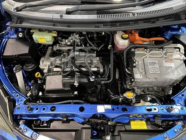 2012 Toyota Aqua Enterprise New Lynn image 279010