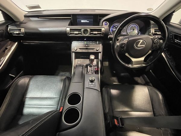2015 Lexus IS 300H Enterprise New Lynn image 273855