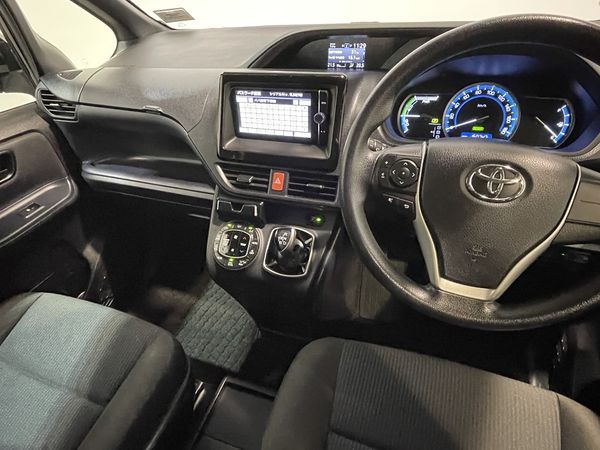 2014 Toyota Noah Enterprise New Lynn image 281769