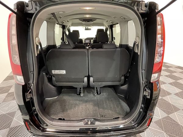 2014 Toyota Noah Enterprise New Lynn image 281776