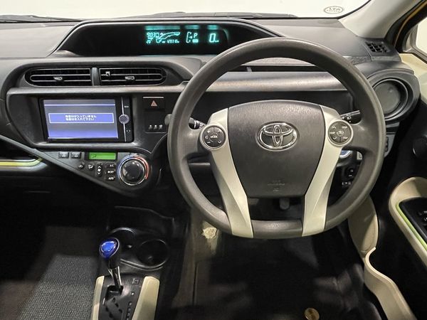 2012 Toyota Aqua Enterprise New Lynn image 293985