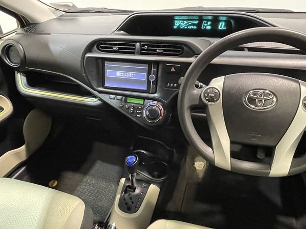 2012 Toyota Aqua Enterprise New Lynn image 293986