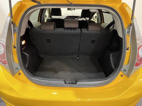 2013 Toyota Aqua Enterprise New Lynn image 292721