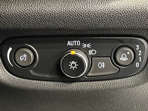 2018 Holden Commodore Enterprise New Lynn image 294863