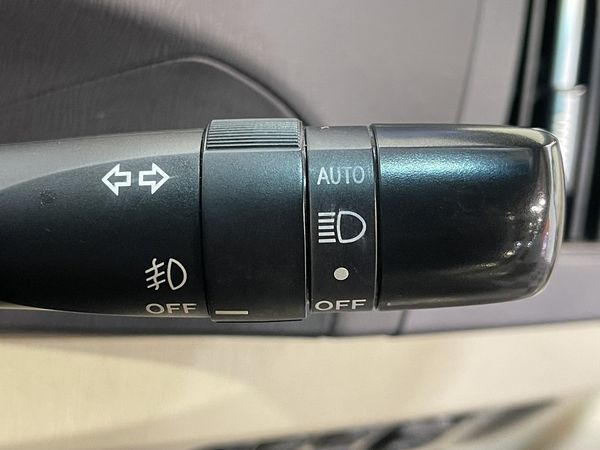 2013 Toyota Prius Enterprise New Lynn image 295028