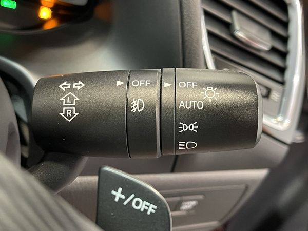 2014 Mazda Axela Enterprise New Lynn image 298623