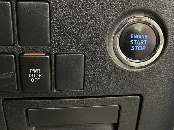 2017 Toyota Vellfire Enterprise New Lynn image 303254