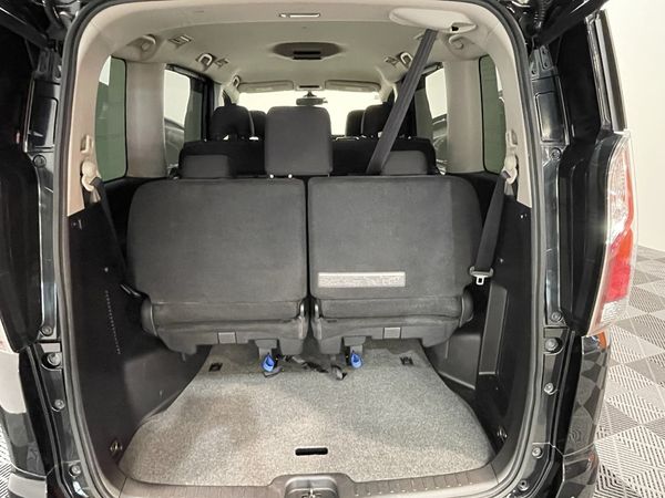 2017 Nissan Serena Enterprise New Lynn image 301690