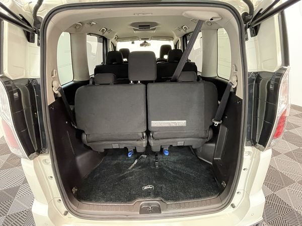 2016 Nissan Serena Enterprise New Lynn image 304541