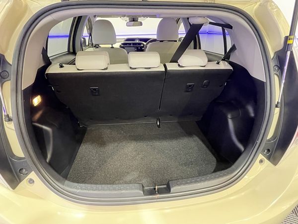 2017 Toyota Aqua Enterprise New Lynn image 309528