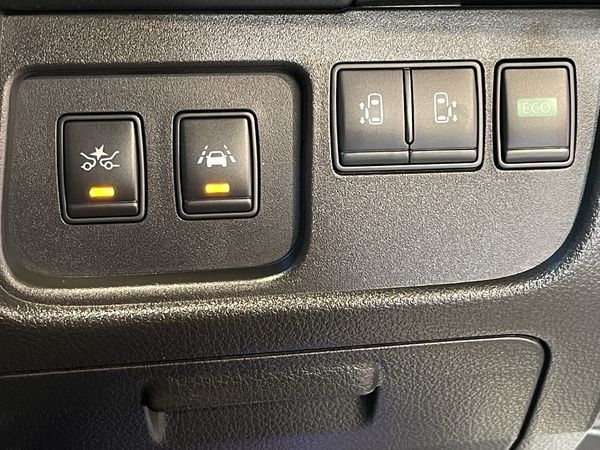 2015 Nissan Serena Enterprise New Lynn image 319906