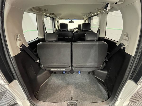 2015 Nissan Serena Enterprise New Lynn image 319909