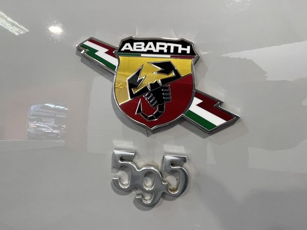 2014 Abarth 595c Enterprise New Lynn image 315503