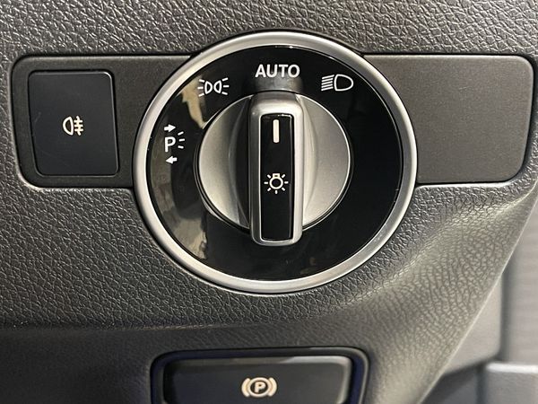 2015 Mercedes-Benz CLA 250 Enterprise New Lynn image 320053