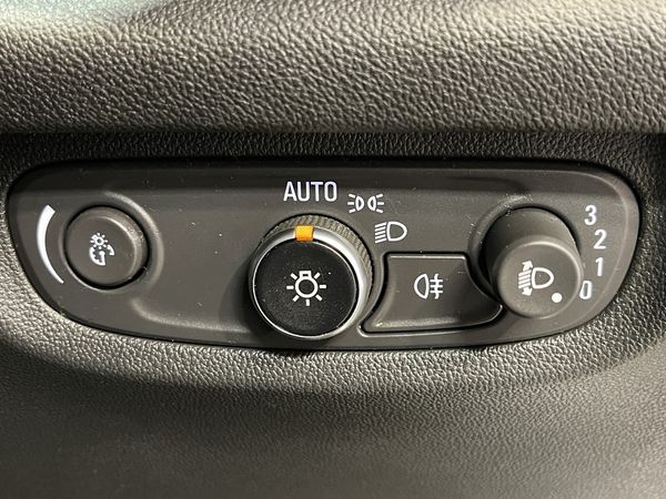 2018 Holden Commodore Enterprise New Lynn image 318008