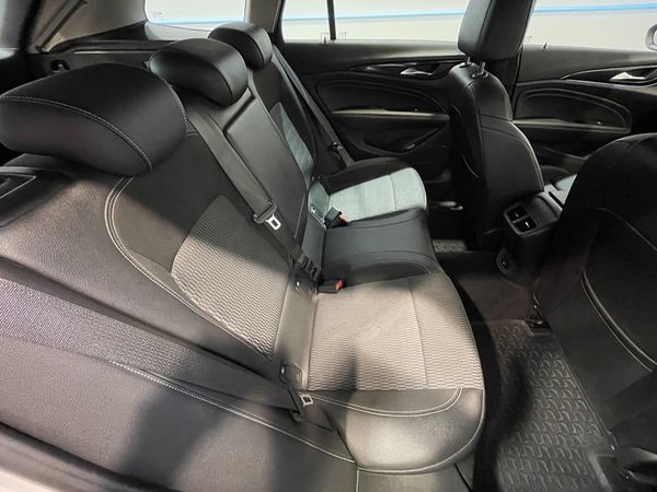 2018 Holden Commodore Enterprise New Lynn image 318011