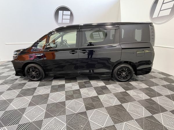 2015 Toyota Voxy Enterprise New Lynn image 318297