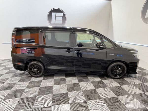 2015 Toyota Voxy Enterprise New Lynn image 318301