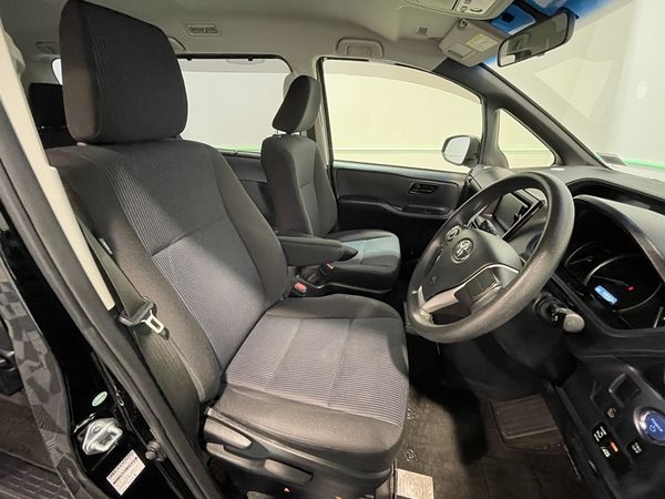 2015 Toyota Voxy Enterprise New Lynn image 318310