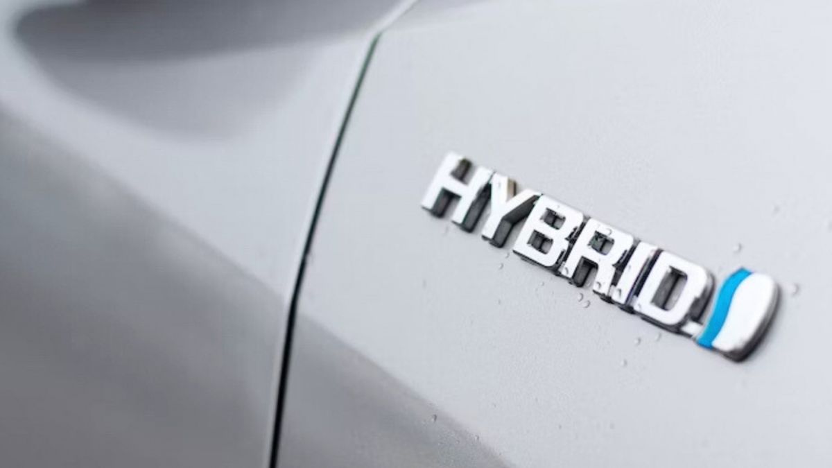 There will never be a better time to buy a second hand Hybrid import article image