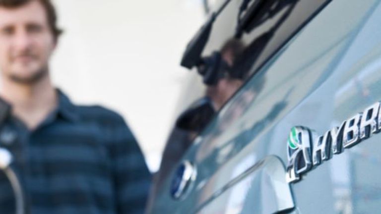 Advantages of buying a Hybrid car in NZ