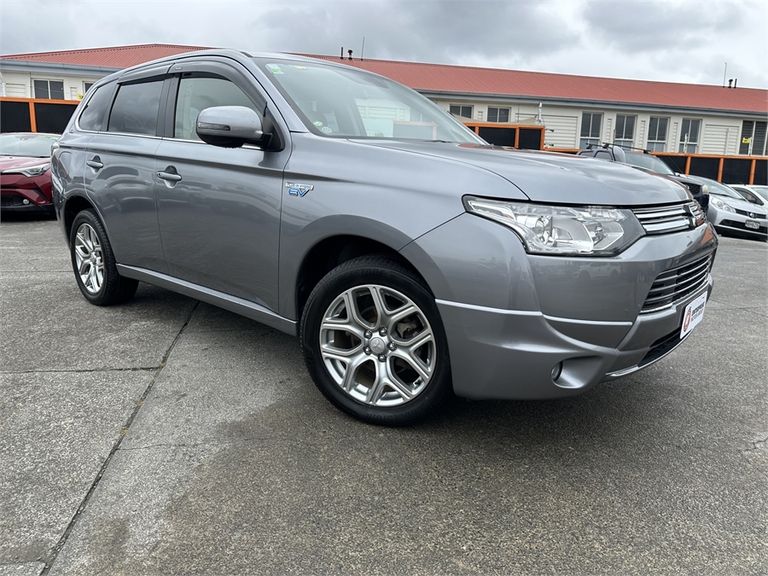 2013 Mitsubishi Outlander Enterprise Gisborne