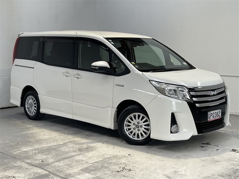 2017 Toyota Noah Enterprise Hamilton