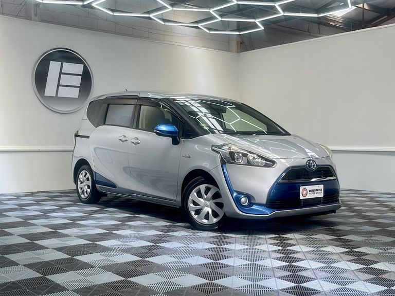 Toyota Sienta 2015 Test Drive Form
