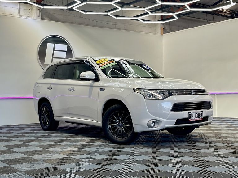 Mitsubishi Outlander 2014 Test Drive Form