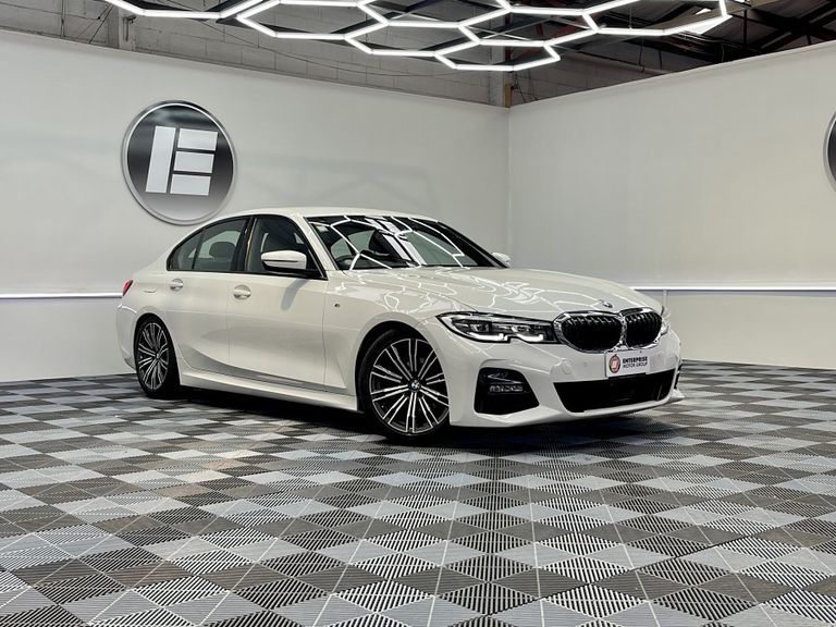 BMW 320i 2019 Test Drive Form