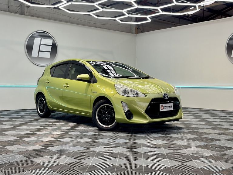 Toyota Aqua 2015 Test Drive Form