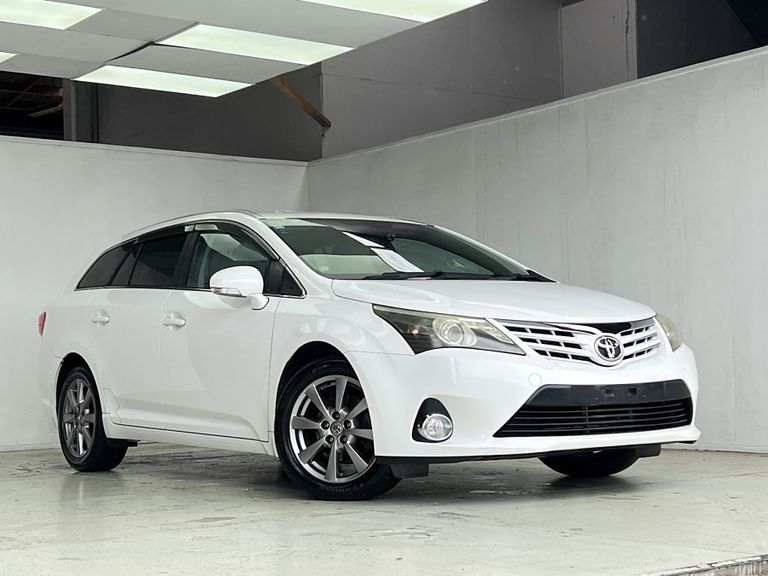 Toyota Avensis 2013 Test Drive Form