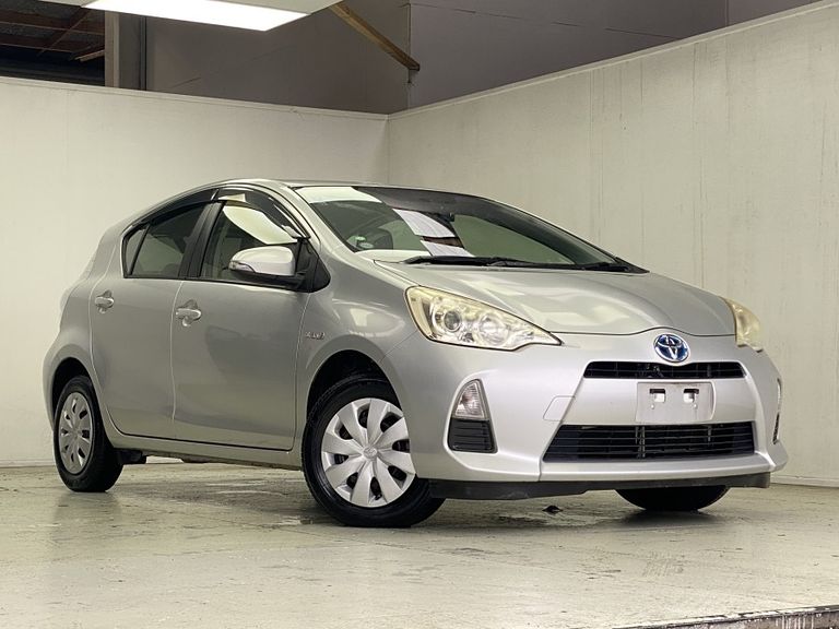 Toyota Aqua 2013 Test Drive Form