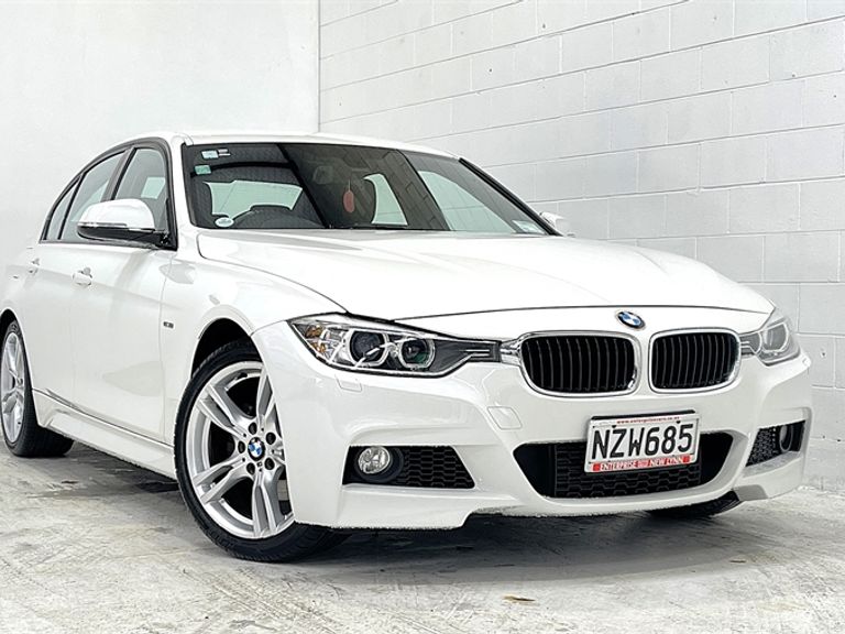 2012 BMW 320i Test Drive Form