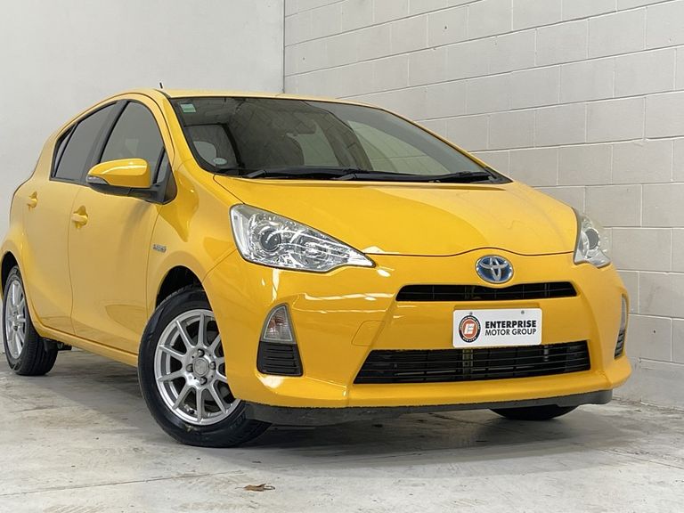 Toyota Aqua 2014 Test Drive Form