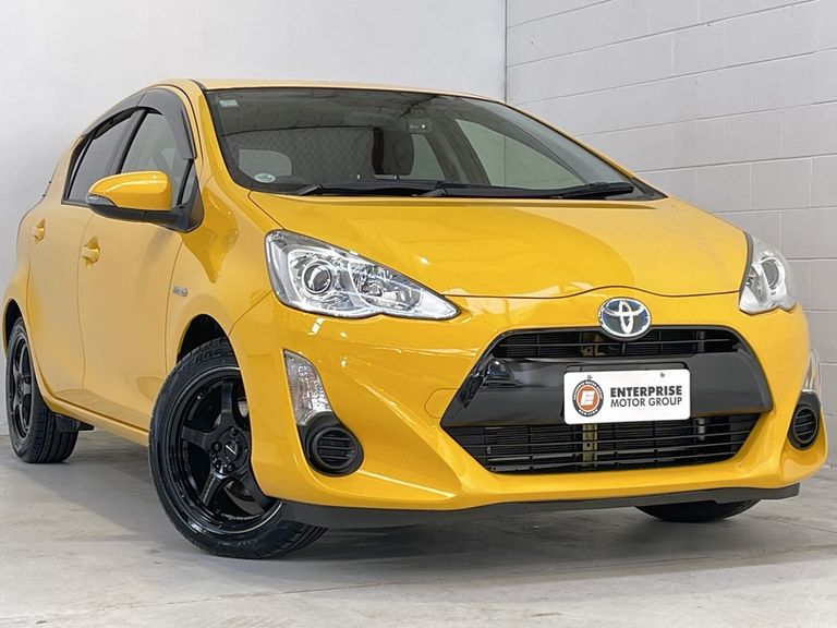 Toyota Aqua 2016 Test Drive Form