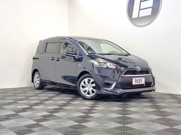 Toyota Sienta 2016 Test Drive Form