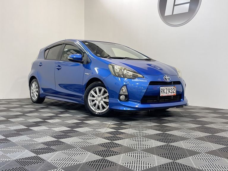 Toyota Aqua 2012 Test Drive Form