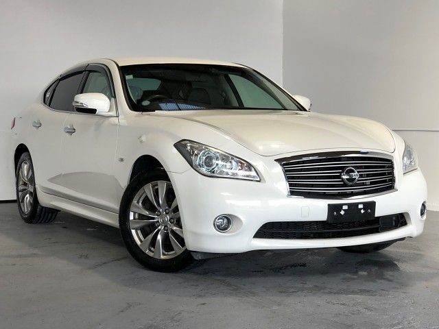 Nissan fuga drom