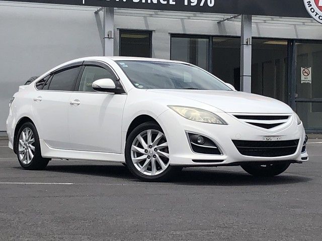 Mazda atenza универсал