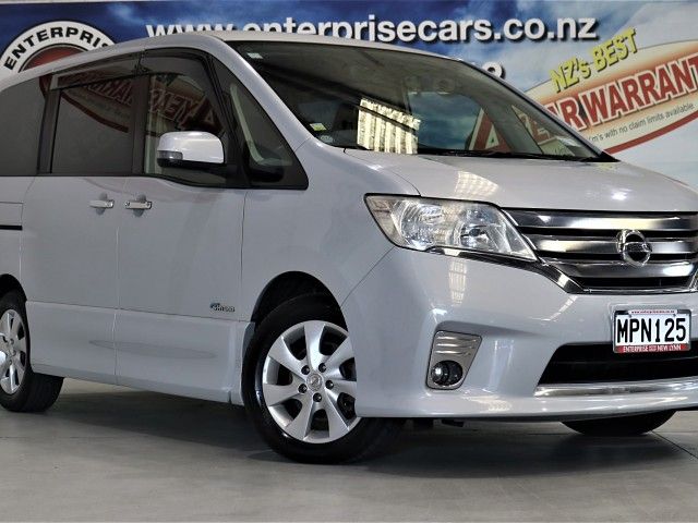 Nissan serena 2012