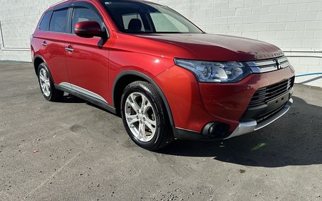 2015 Mitsubishi Outlander  Test Drive Form