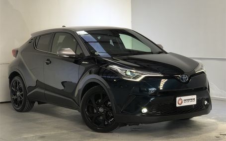 2019 Toyota C-HR G NERO RARE RARE RARE Test Drive Form