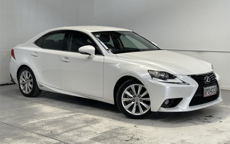 2013 Lexus IS 300H HYBRID VERSION L Test Drive Form